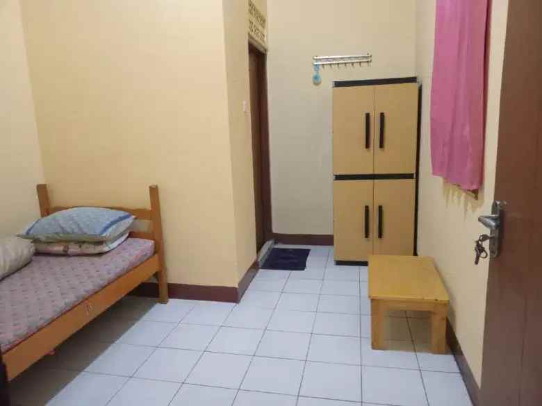 dijual kost lenteng agung