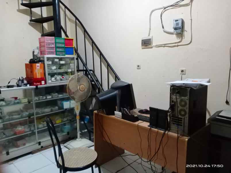 dijual kost pengadegan timur