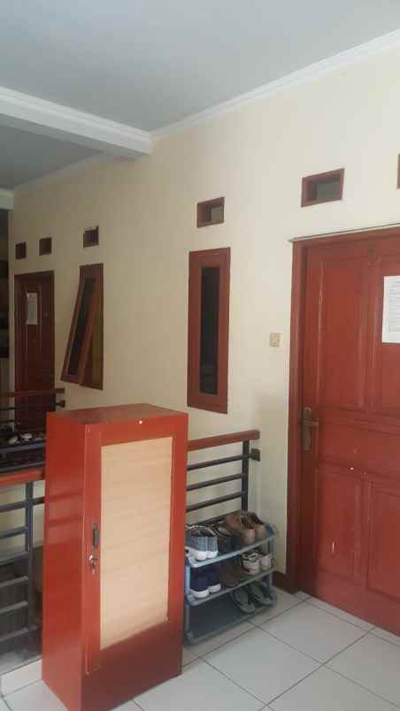 dijual kost pengadegan timur