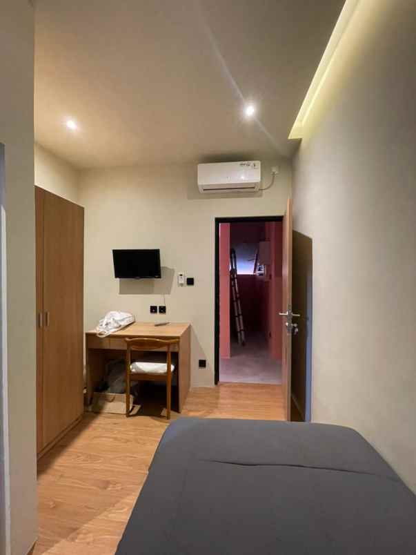 dijual kost seturan caturtunggal depok