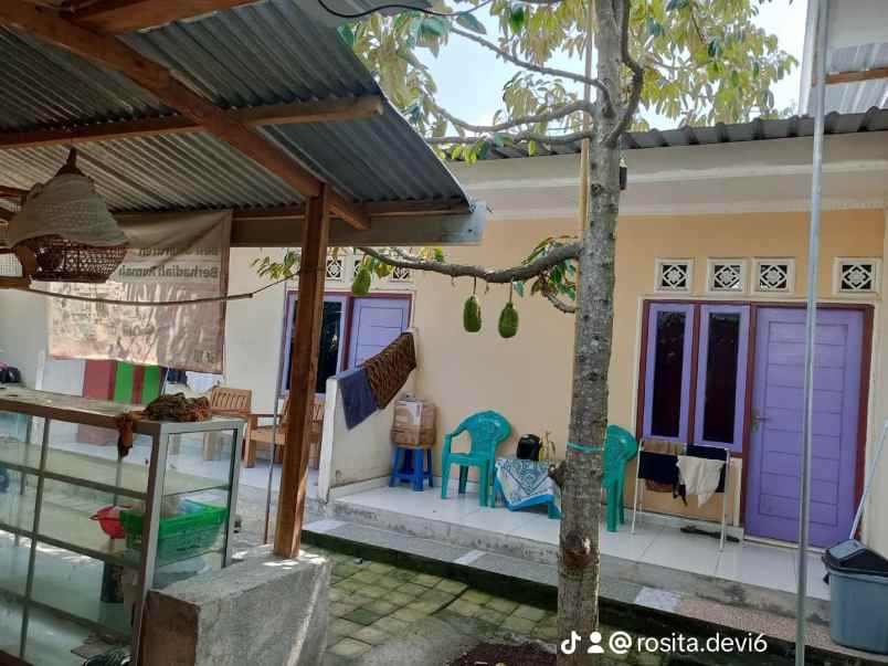 dijual murah rumah plus kost kostan