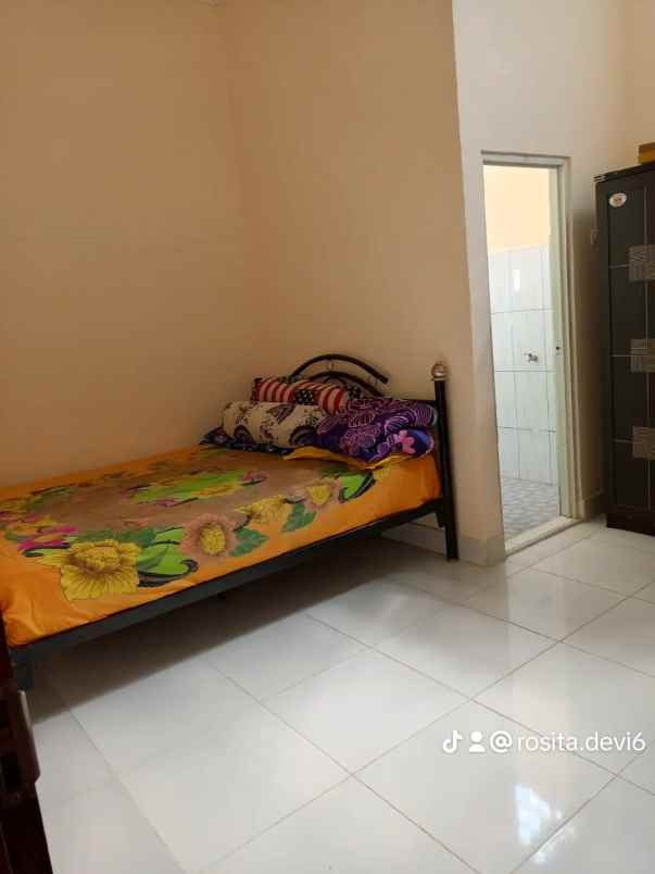 dijual murah rumah plus kost kostan