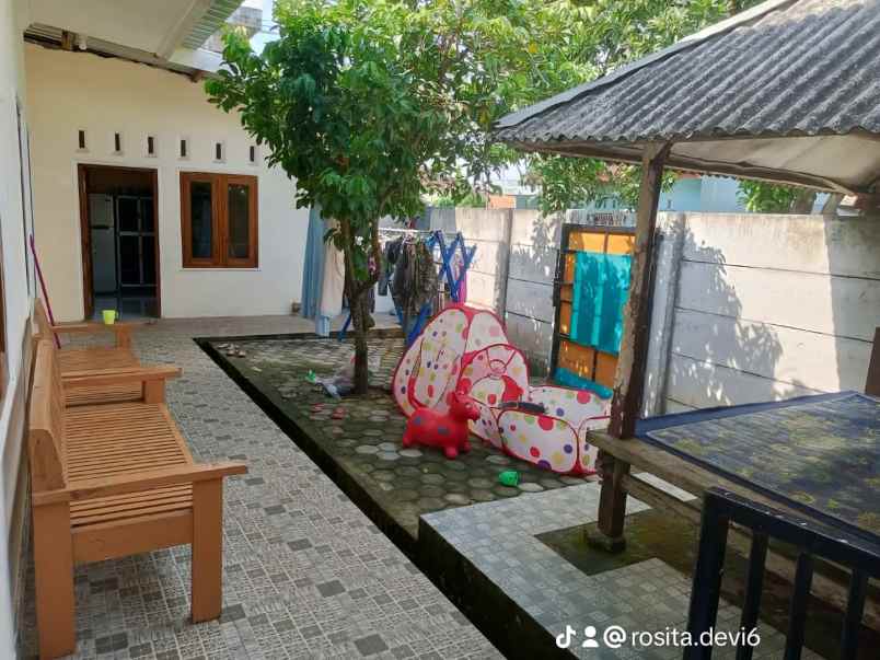 dijual murah rumah plus kost kostan