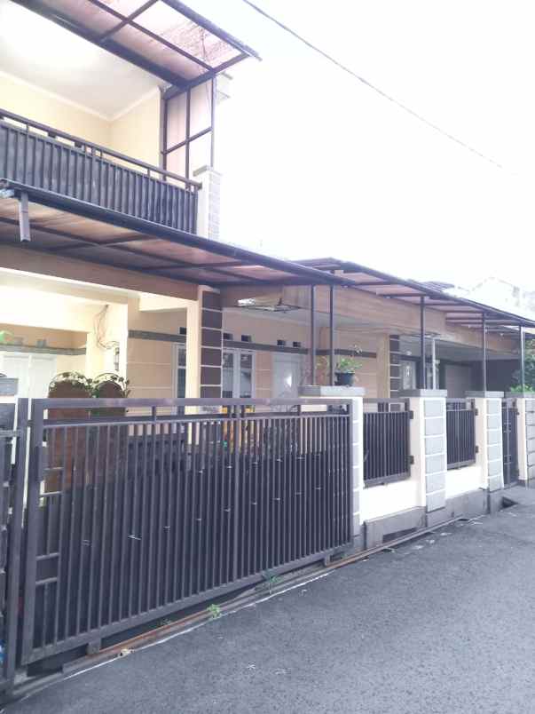 dijual murah rumah siap huni di komplek margahayu kopo