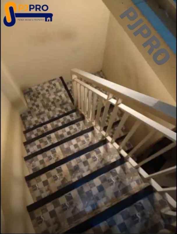 dijual ruko di jalan raya karang satria