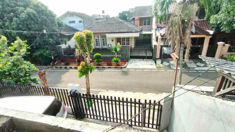 dijual ruko gudang kantor billy moon pondok kelapa