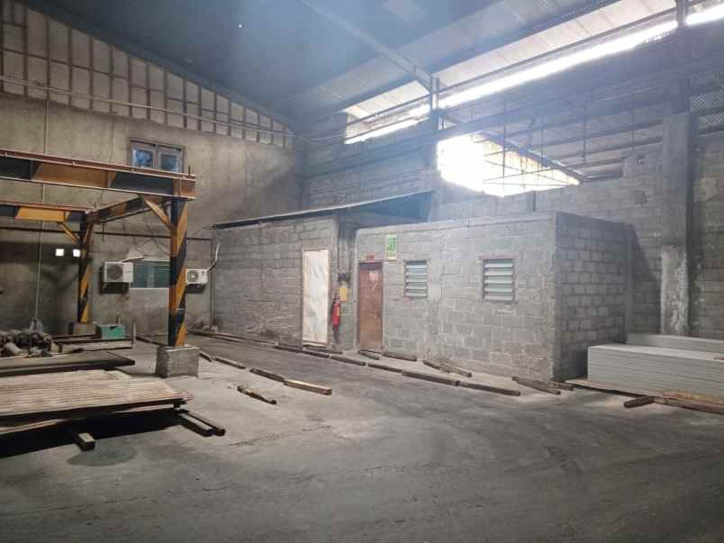 dijual ruko gudang kantor dusun karang kalasan