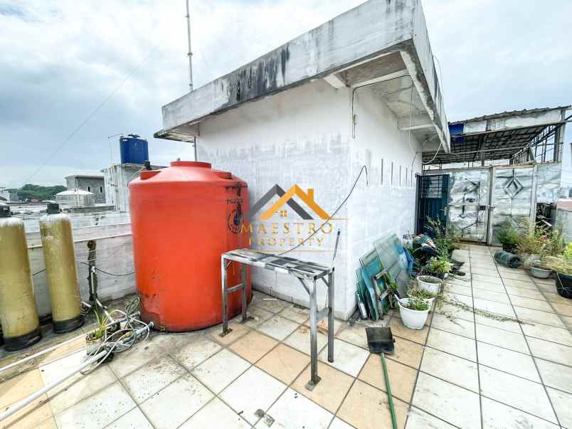 dijual ruko gudang kantor jalan karya wisata