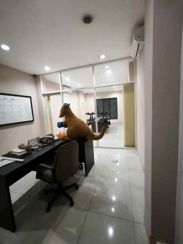 dijual ruko gudang kantor jalan mayjen sungkono