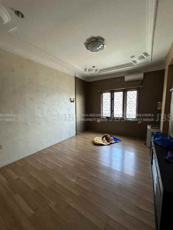 dijual ruko gudang kantor jalan pembangunan iv