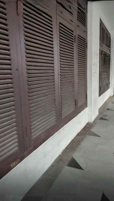dijual ruko gudang kantor jalan tunjungan