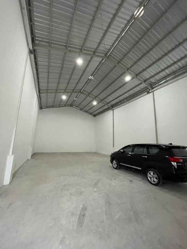 dijual ruko gudang kantor kedinding