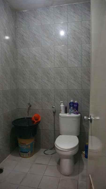 dijual ruko gudang kantor metland menteng cakung