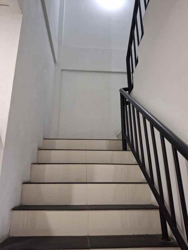 dijual ruko raya jemursari surabaya