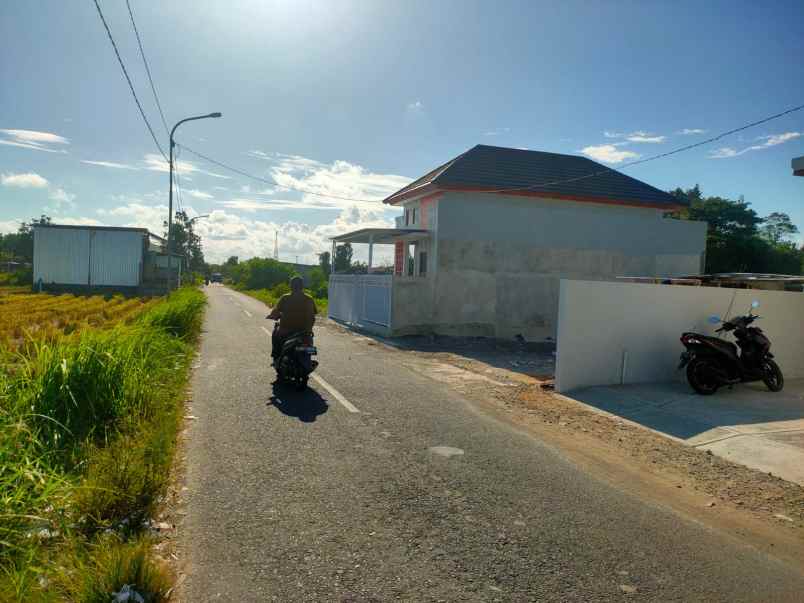 dijual rumah 1 km ke masjid agung bantul