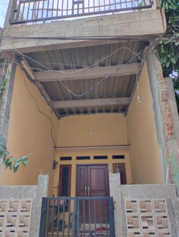 dijual rumah 2 lantai di bekasi utara