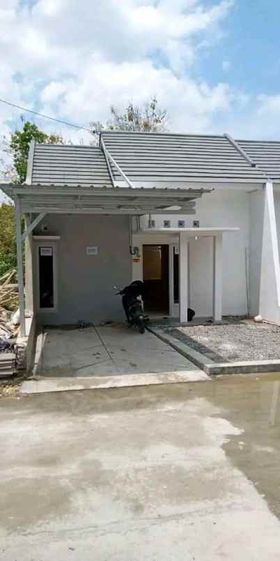 dijual rumah 3 km umy