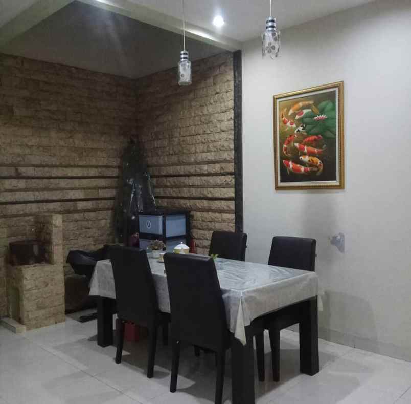 dijual rumah 3 lantai jakarta barat