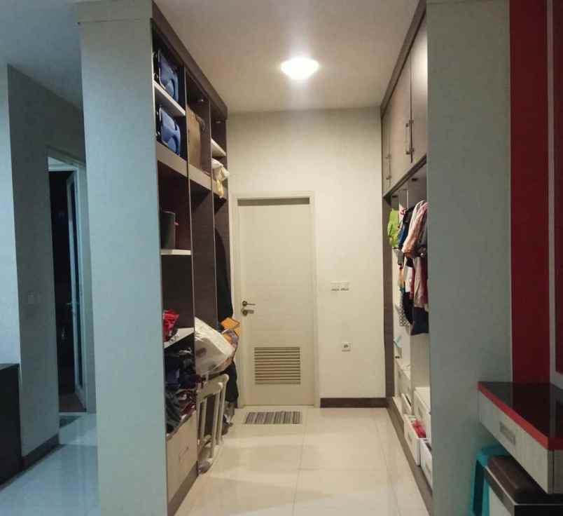 dijual rumah 3 lantai jakarta barat