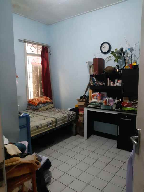 dijual rumah arcamanik endah