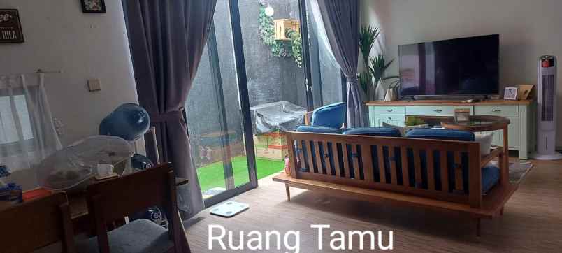 dijual rumah area grand wisata