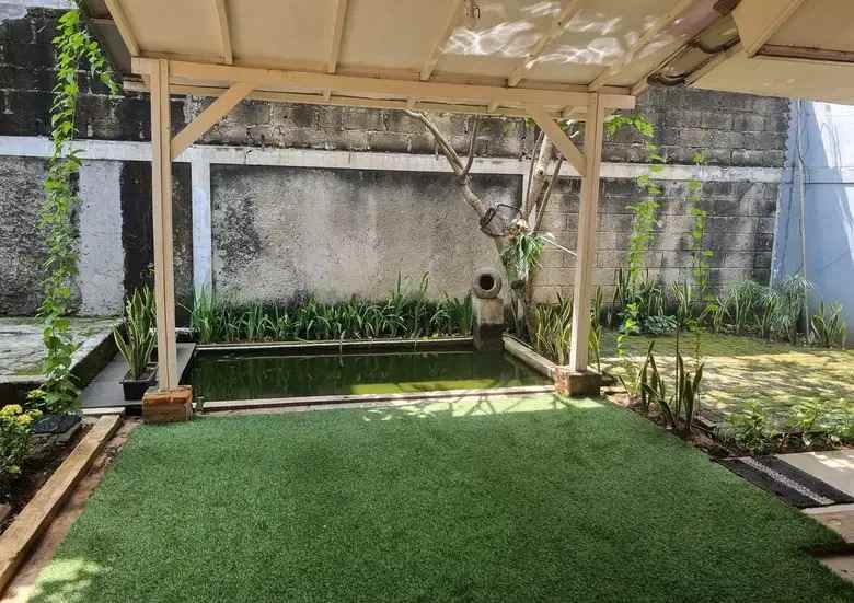 dijual rumah asri dan terawat di kencana loka bsd