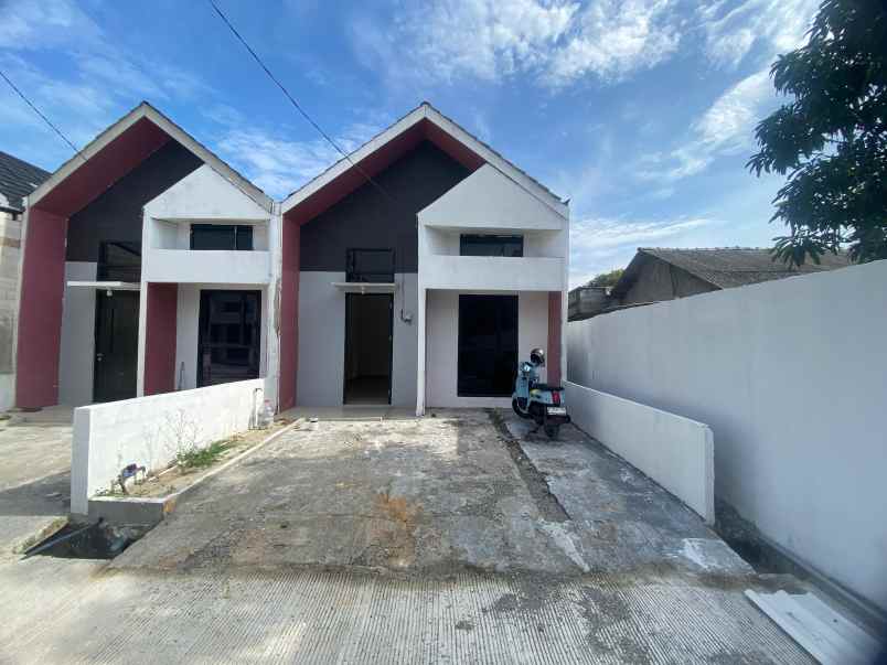 dijual rumah azura residence tarumajaya