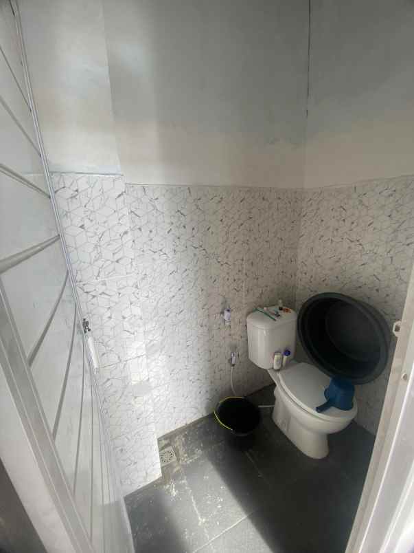 dijual rumah azura residence tarumajaya