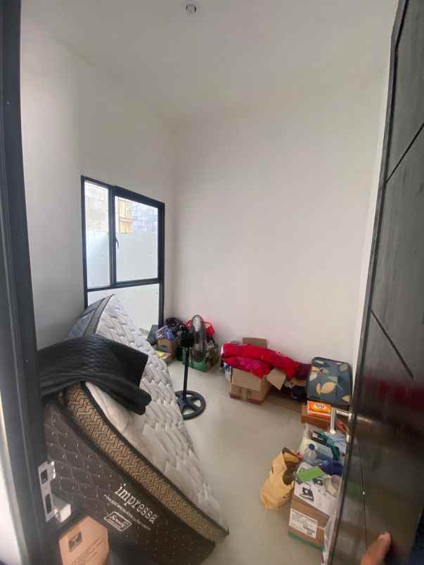 dijual rumah azura residence tarumajaya