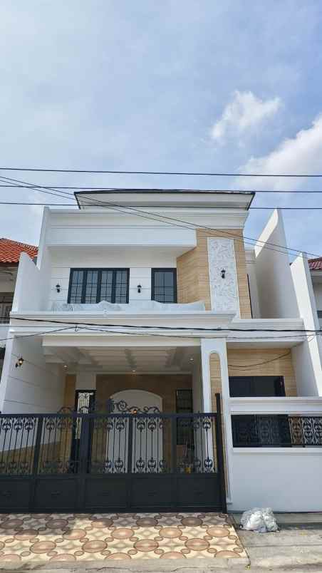 dijual rumah babatan pantai