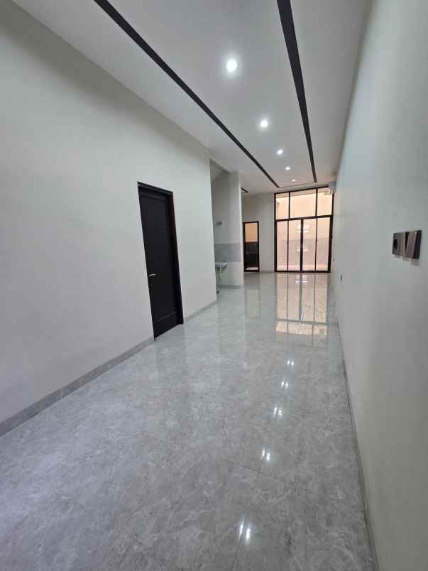 dijual rumah babatan pantai utara