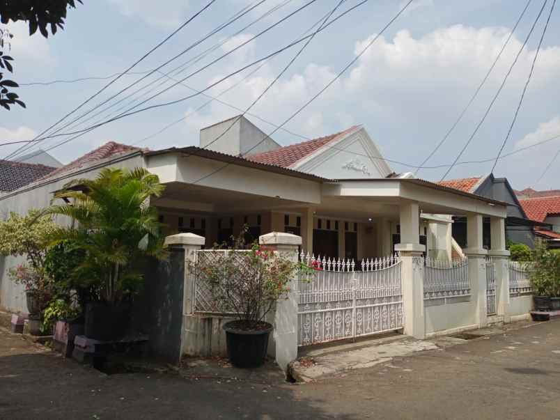 dijual rumah bagus pjmi bintaro cepat murah