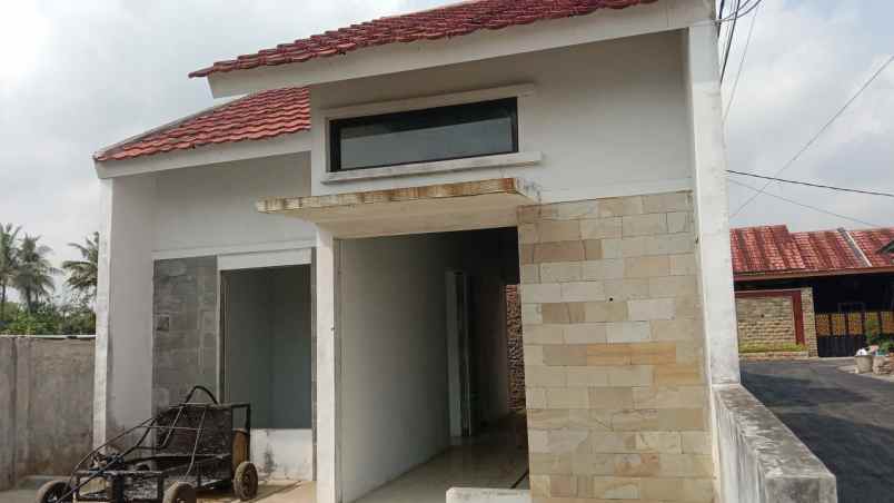 dijual rumah banjar kolot