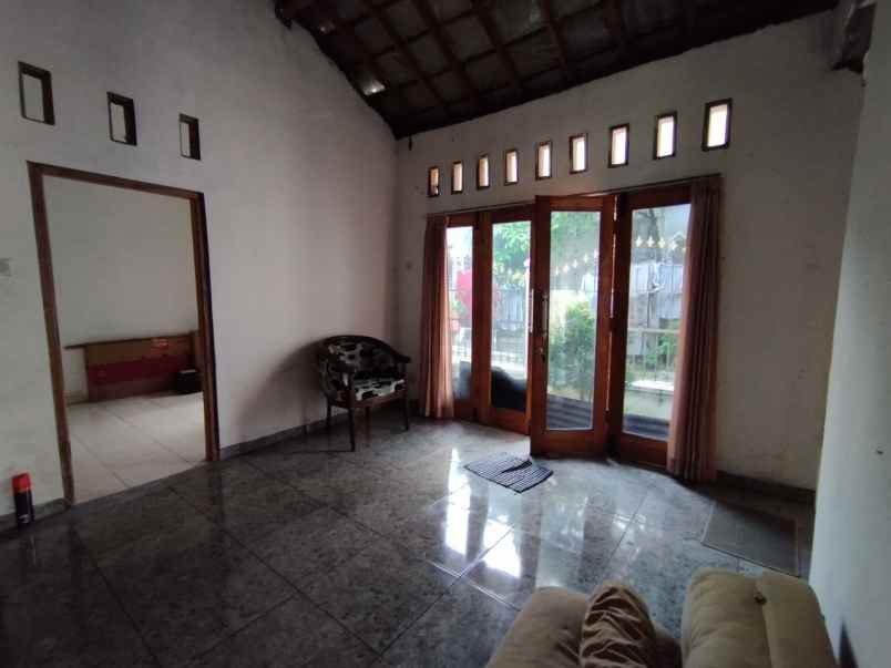 dijual rumah banyuanyar banjarsari