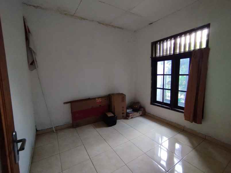 dijual rumah banyuanyar banjarsari