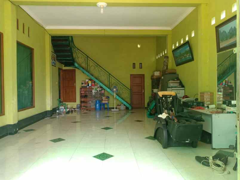 dijual rumah banyumanik