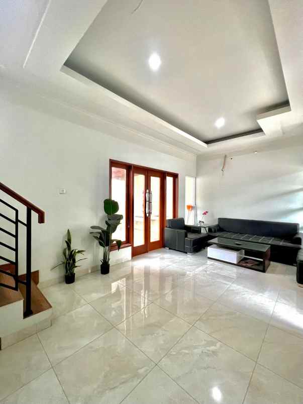 dijual rumah batu ampar condet jaktim