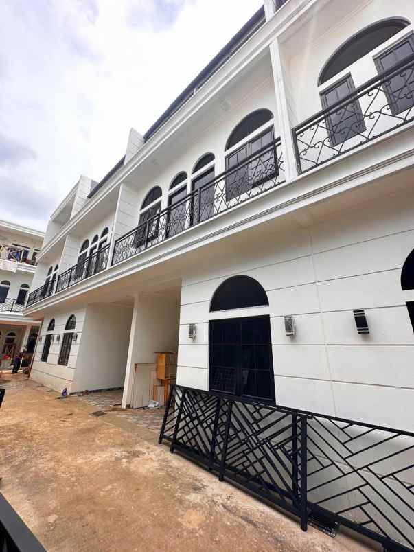 dijual rumah batuampar condet jakarta timur