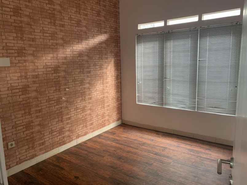 dijual rumah bella casa depok