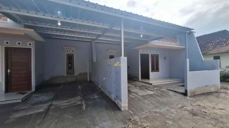 dijual rumah bimomartani kec ngemplak