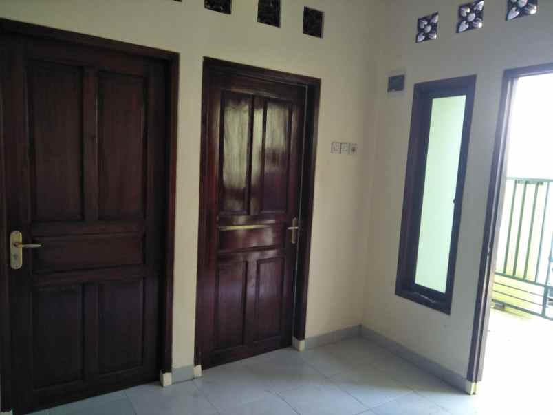 dijual rumah bintara 9