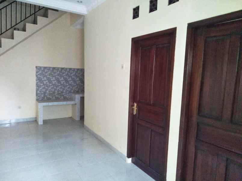 dijual rumah bintara 9