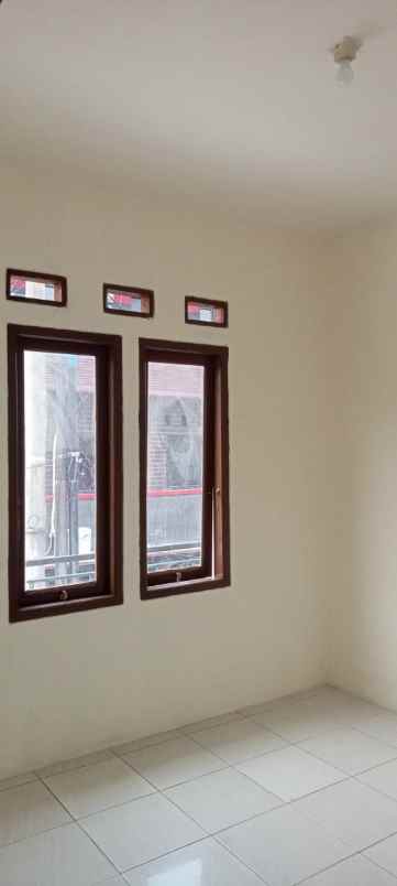 dijual rumah bintaro