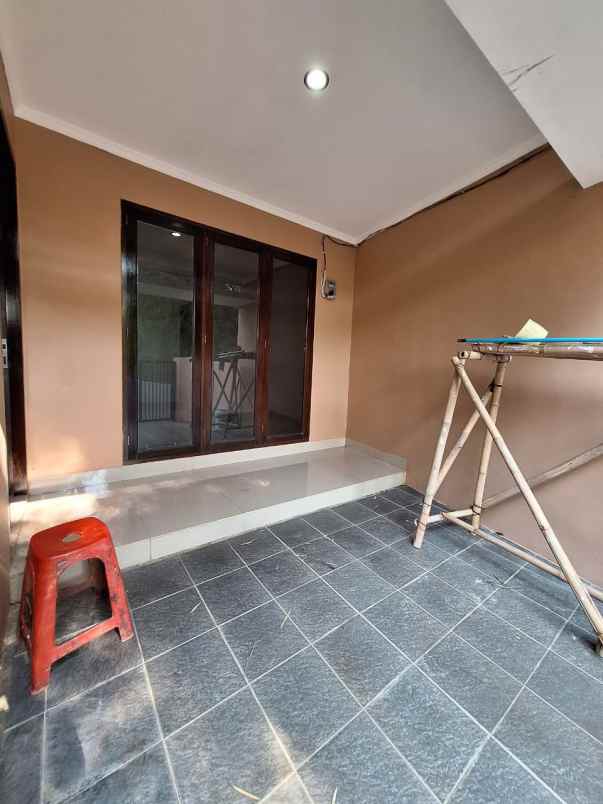 dijual rumah bintaro pondok aren