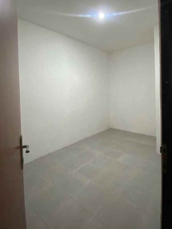 dijual rumah bintaro sek 3a