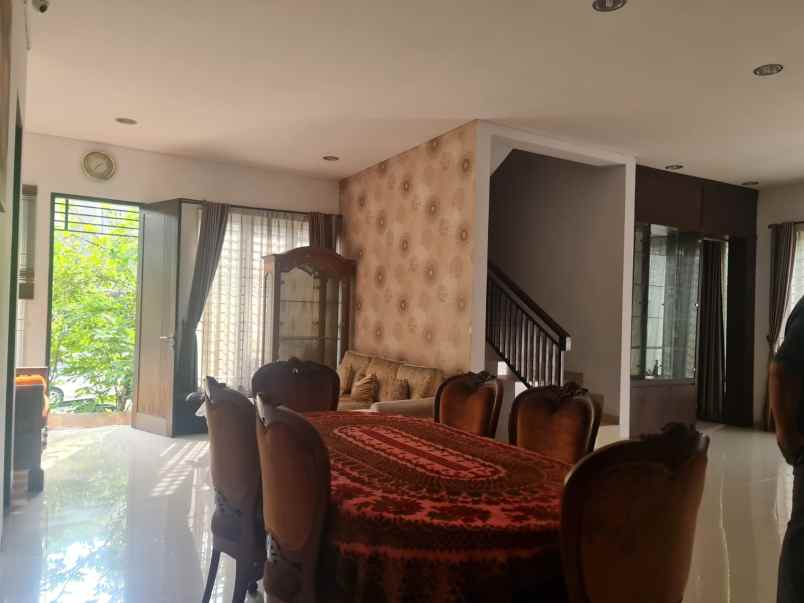 dijual rumah bintaro sektor 9