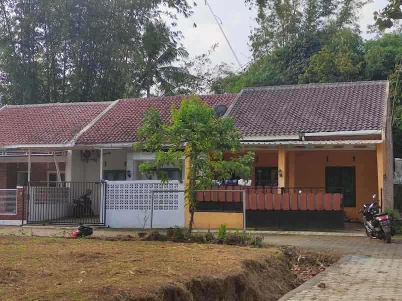 dijual rumah bintaro sukorejo kec