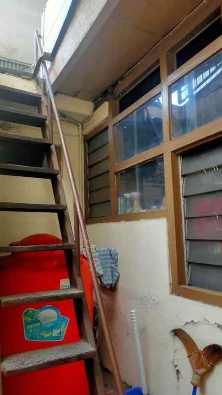 dijual rumah braga