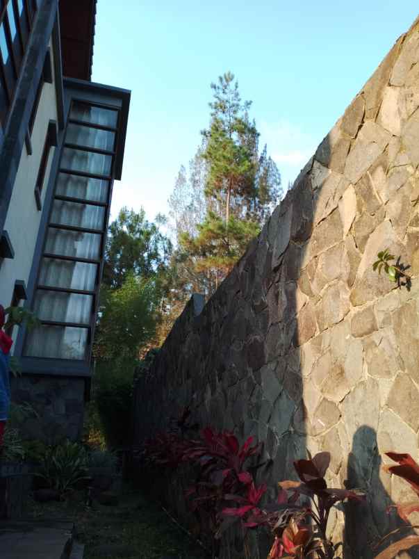 dijual rumah bukit cemara dago resort