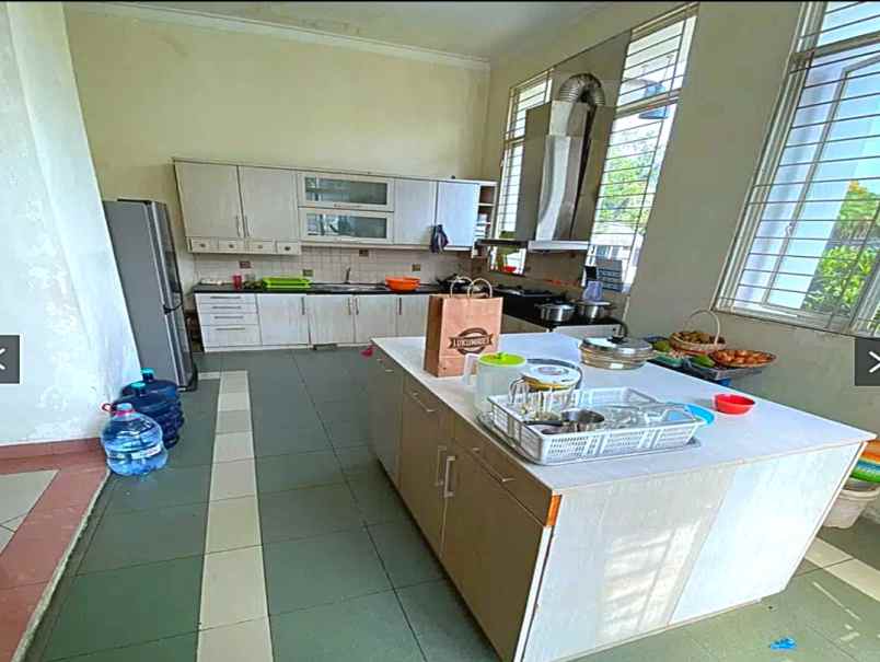 dijual rumah bukit golf mediterania